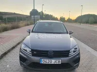 Second-hand VW Touareg R-line 262 CP (192 kW) 2015 Gri SUV