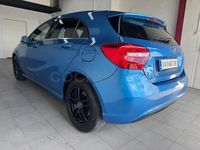 Usado Mercedes A180 Urban 122 CV (89 kW) 2013 Azul Berlina