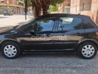 Usado Peugeot 307 110 CV (80 kW) 2006 Negro Berlina