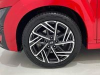 Usado Hyundai Kona N Line 120 CV (88 kW) 2023 Rojo SUV
