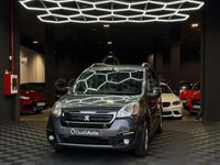 Usado Peugeot Partner Tepee Style 120 CV (88 kW) 2017 Gris / plata Monovolumen