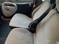 Usado Fiat Multipla Dynamic 115 CV (84 kW) 2005 Naranja Monovolumen