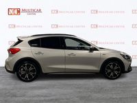 Usado Ford Focus Active 125 CV (91 kW) 2019 Gris / plata Berlina