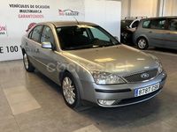 Usado Ford Mondeo Ghia 130 CV (95 kW) 2004 Gris / plata Berlina