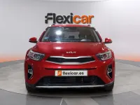 Usado Kia Stonic 120 CV (88 kW) 2022 Rojo SUV