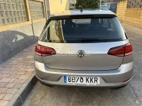 Usado VW Golf VII Business 110 CV (80 kW) 2018 Gris / plata Familiar