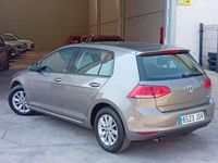 Usado VW Golf VII Advance 105 CV (77 kW) 2015 Gris Utilitario