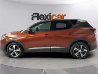 Usado Peugeot 3008 Allure 131 CV (96 kW) 2020 Naranja SUV