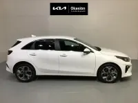 Używany Kia Ceed 136 KM (100 kW) 2021 Biały Hatchback