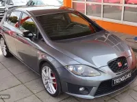Usado Seat Leon CUPRA 265 CV (194 kW) 2012 Plateado Berlina