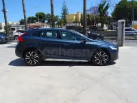 Usado Volvo V40 CC 120 CV (88 kW) 2019 Azul Familiar
