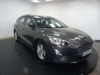 Usado Ford Focus Trend 101 CV (74 kW) 2019 Gris Familiar