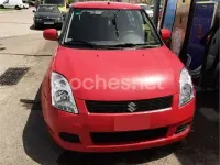 Usado Suzuki Swift GL 92 CV (67 kW) 2006 Rojo Utilitario