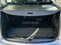 Usado Opel Zafira Tourer Expression 130 CV (95 kW) 2015 Gris / plata Monovolumen