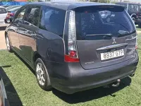 Usado Mitsubishi Grandis Intense+ 136 CV (100 kW) 2010 Gris Monovolumen