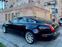 Usado Jaguar XJ Luxury 275 CV (202 kW) 2013 Azul Berlina