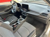 Usado Hyundai i30 120 CV (88 kW) 2023 Gris