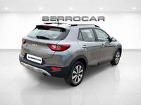 Usado Kia Stonic 84 CV (61 kW) 2023 Gris SUV