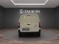 Usado Peugeot Partner 98 CV (72 kW) 2019 Blanco Monovolumen