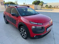 Usado Citroën C4 Shine 100 CV (73 kW) 2017 Rojo Berlina