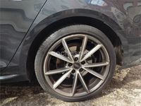 Usado Audi A4 Black Edition 190 CV (139 kW) 2018 Gris / plata Familiar