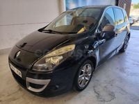 Usado Renault Scénic III 95 CV (69 kW) 2011 Gris / plata Monovolumen