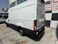Usado Iveco Daily 136 CV (100 kW) 2021 Blanco Van
