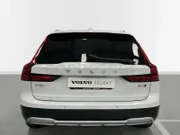 Usado Volvo V90 CC Plus 197 CV (144 kW) 2024 Blanco Familiar