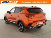 Usado MG ZS Comfort 106 CV (77 kW) 2024 Naranja SUV