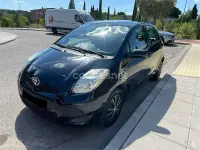 Usado Toyota Yaris Live 69 CV (50 kW) 2010 Negro Utilitario