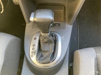 Usado VW Touran Sport 140 CV (102 kW) 2008 Gris / plata Monovolumen