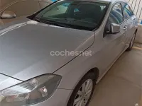 Usado Mercedes A180 Style 109 CV (80 kW) 2015 Gris / plata Berlina