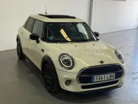 Usado Mini ONE 102 CV (75 kW) 2019 Beige Utilitario