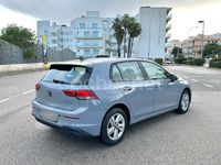 Usado VW Golf VIII Life 130 CV (95 kW) 2020 Gris / plata Berlina