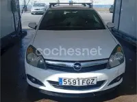 Usado Opel Astra GTC Sport 105 CV (77 kW) 2006 Blanco Berlina
