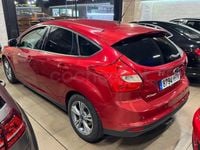 Käytetty Ford Focus Titanium 125 HP (91 kW) 2013 Punainen Sedan