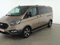 Usado Ford Tourneo Active 185 CV (136 kW) 2022 Gris Monovolumen