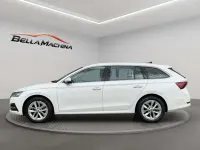 Usado Skoda Octavia Style 150 CV (110 kW) 2021 Blanco Familiar