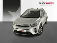 Usado Kia Stonic 79 CV (58 kW) 2024 Plateado SUV