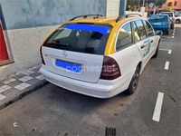 Usado Mercedes C220 Classic 143 CV (105 kW) 2005 Blanco Familiar