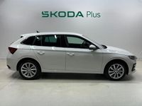 Usado Skoda Scala Selection 115 CV (84 kW) 2024 Blanco Utilitario