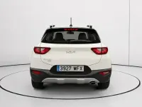 Usado Kia Stonic 100 CV (73 kW) 2023 Negro SUV