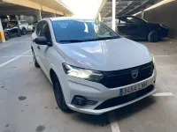 Occasion Dacia Sandero Essentiel 90 PK (66 kW) 2021 Wit Sedan