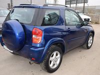 Begagnad Toyota RAV4 Luna 150 HK (110 kW) 2000 Blå Halvkombi