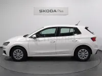 Usado Skoda Fabia Ambition 80 CV (58 kW) 2023 Blanco Utilitario