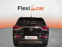 Usado SsangYong Korando 163 CV (119 kW) 2020 Negro