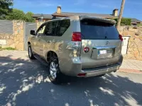 Usado Toyota Land Cruiser 173 CV (127 kW) 2010 Beige SUV