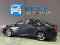Usado Toyota Avensis Advance 143 CV (105 kW) 2017 Negro Berlina