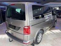 Usado VW Caravelle 150 CV (110 kW) 2019 Marrón Monovolumen