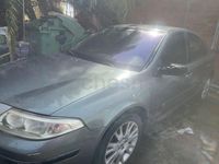 Usado Renault Laguna II Dynamique 120 CV (88 kW) 2003 Gris Berlina
